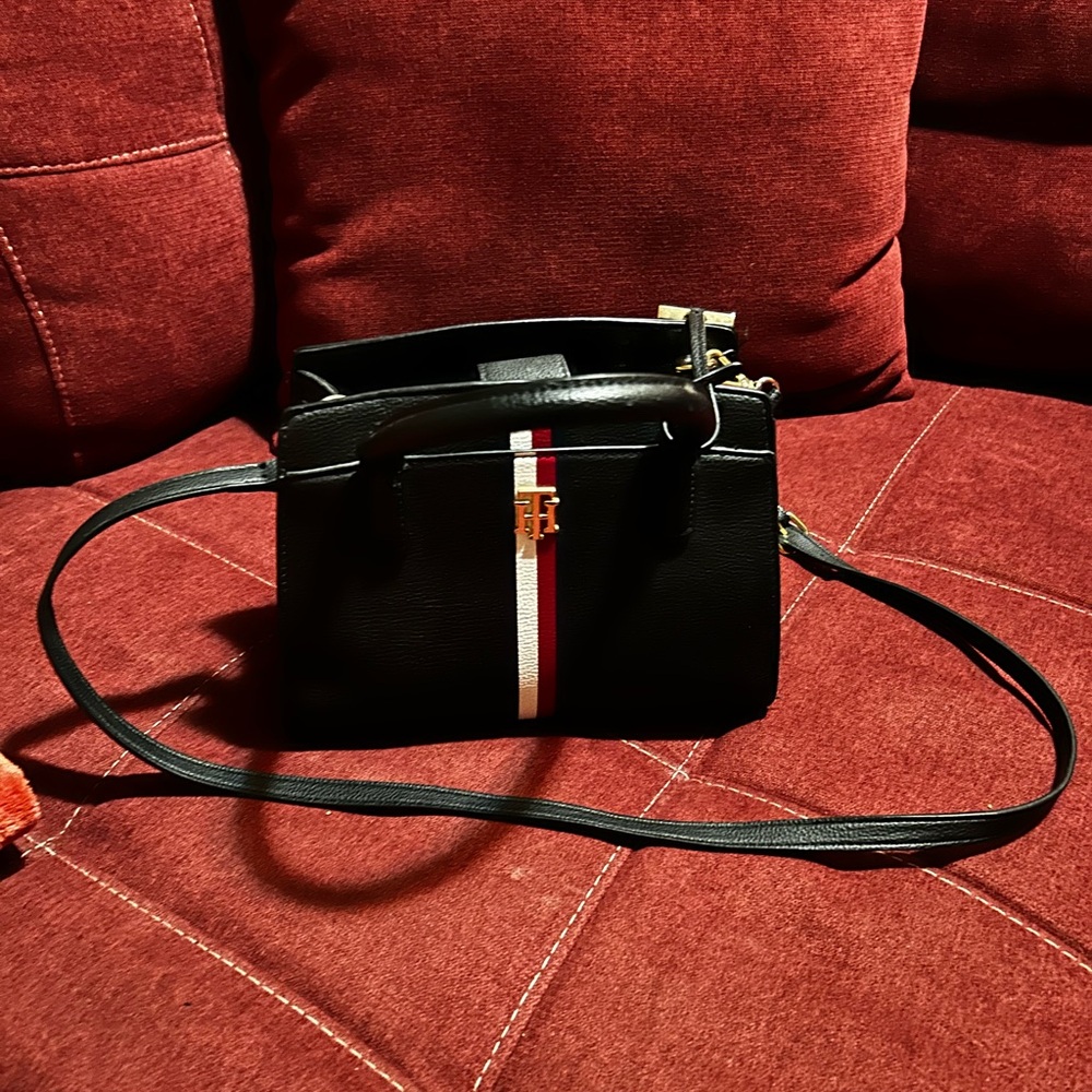 Tommy Hilfiger Katerina Crossbody Purse